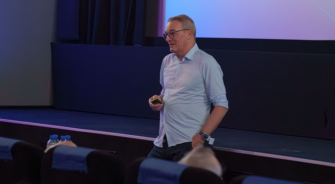 SMZ blue Abaton_Keynote cmm